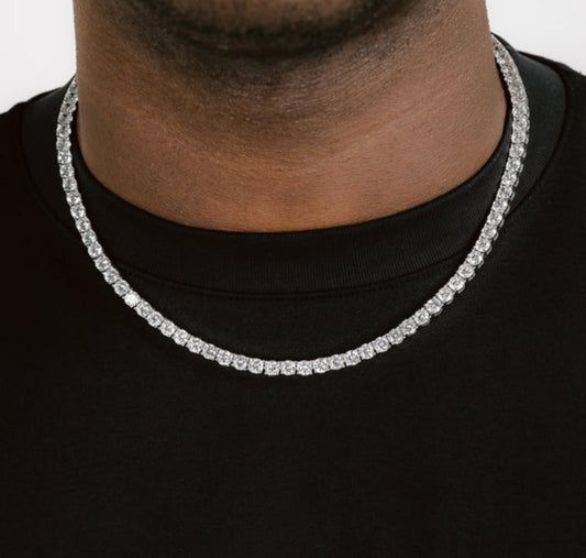 Iced rhodium plated chain